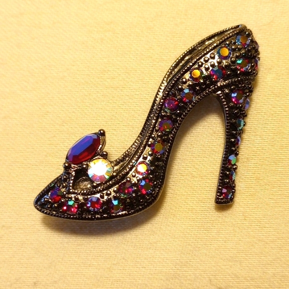 Vintage shoe brooches set of 3 - Picture 3 of 4